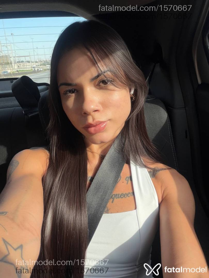 Acompanhante mulher com cabelo castanho de olhos castanhos em Mogi Guaçu - Débora