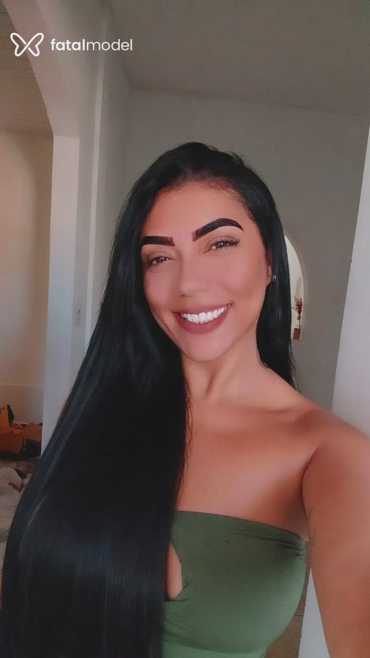 Acompanhante mulher morena (o) de olhos castanhos - Leticia Aguiar Acompanhante mulher morena (o) de olhos castanhos - Leticia Aguiar