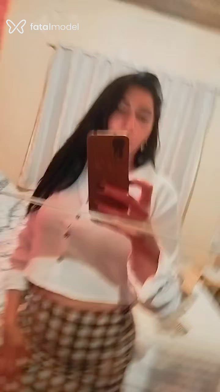 Acompanhante mulher com cabelo castanho de olhos castanhos em Umuarama - Fernanda Morena