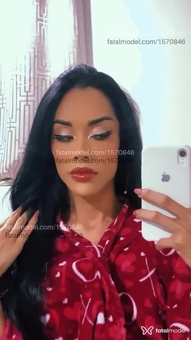 Acompanhante travesti morena (o) de olhos castanhos em Campo Grande Acompanhante travesti morena (o) de olhos castanhos em Campo Grande - Helen Rodrigues