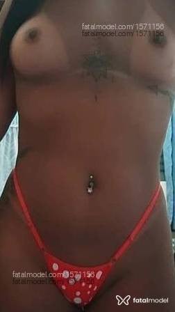 Acompanhante mulher morena (o) de olhos pretos - Karina