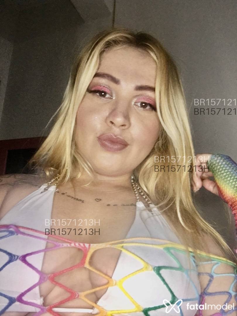Acompanhante mulher loira (o) de olhos mel em São Carlos Acompanhante mulher loira (o) de olhos mel em São Carlos - Thalita Angel