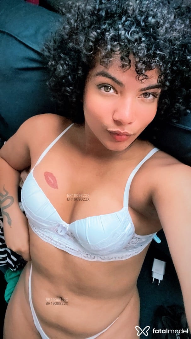Acompanhante mulher trans morena (o) de olhos castanhos em Taboão da Serra - Angel