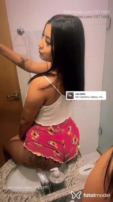 Acompanhante mulher morena (o) de olhos pretos - Lorena Acompanhante mulher morena (o) de olhos pretos - Lorena