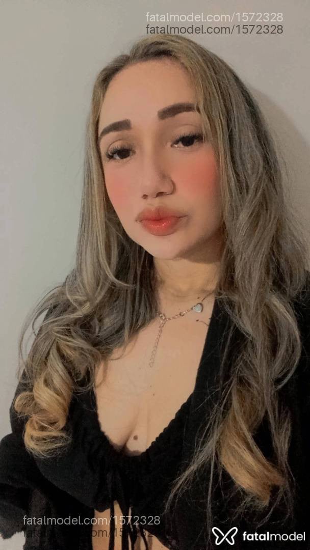 Acompanhante mulher morena (o) de olhos castanhos - Jhully