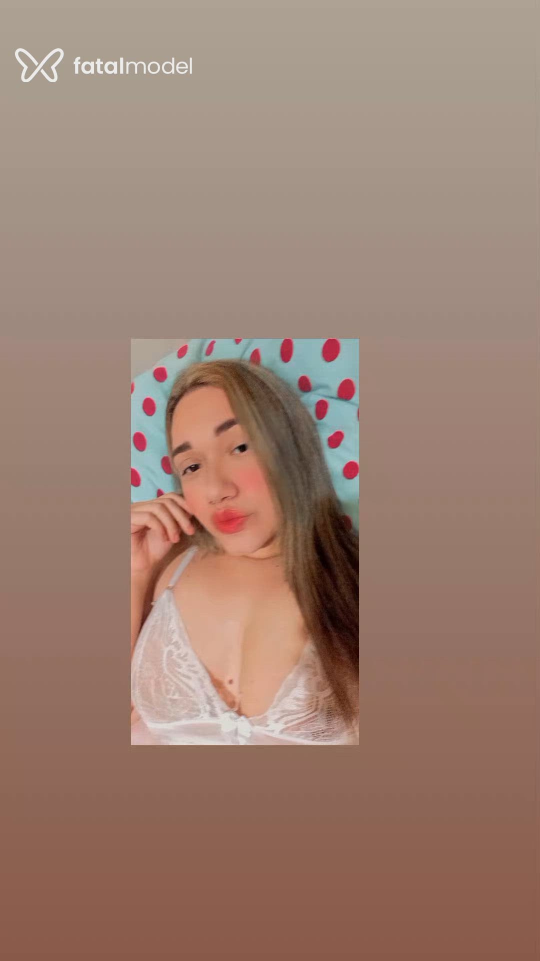 Acompanhante mulher morena (o) de olhos castanhos - Jhully
