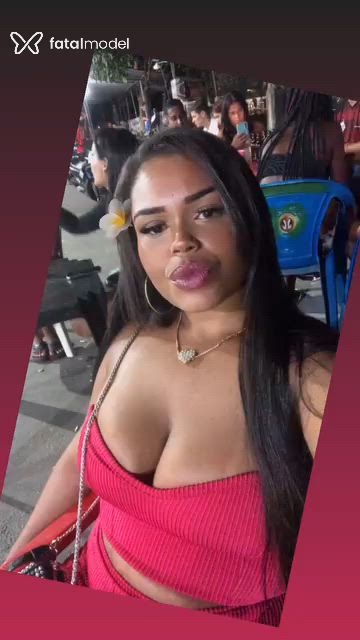 Acompanhante mulher com cabelo castanho de olhos castanhos - Isa Pacheco Acompanhante mulher com cabelo castanho de olhos castanhos - Isa Pacheco