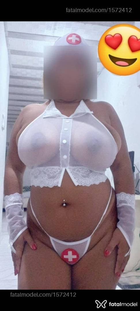 Acompanhante mulher loira (o) de olhos pretos - Kayaah Tuckerman