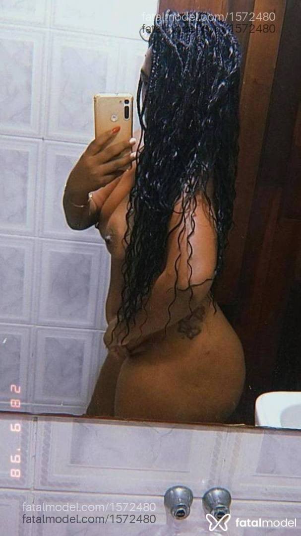 Acompanhante mulher morena (o) de olhos pretos - Rayssa salles