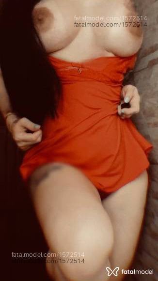Acompanhante mulher loira (o) de olhos castanhos - Luna Fernandez