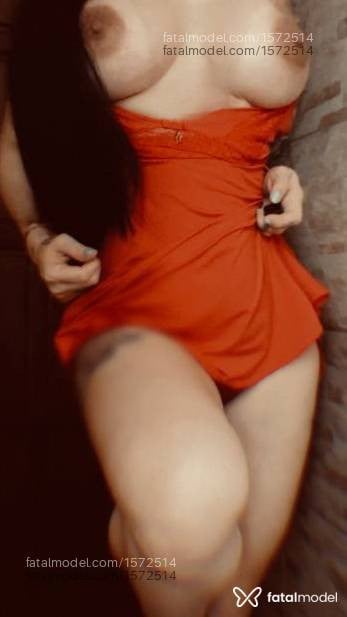 Acompanhante mulher loira (o) de olhos castanhos - Luna Fernandez