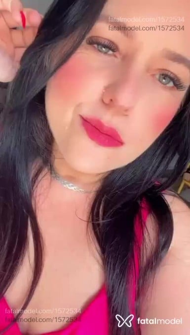 Acompanhante mulher morena (o) de olhos verdes em Caxias do Sul - Karol Mello