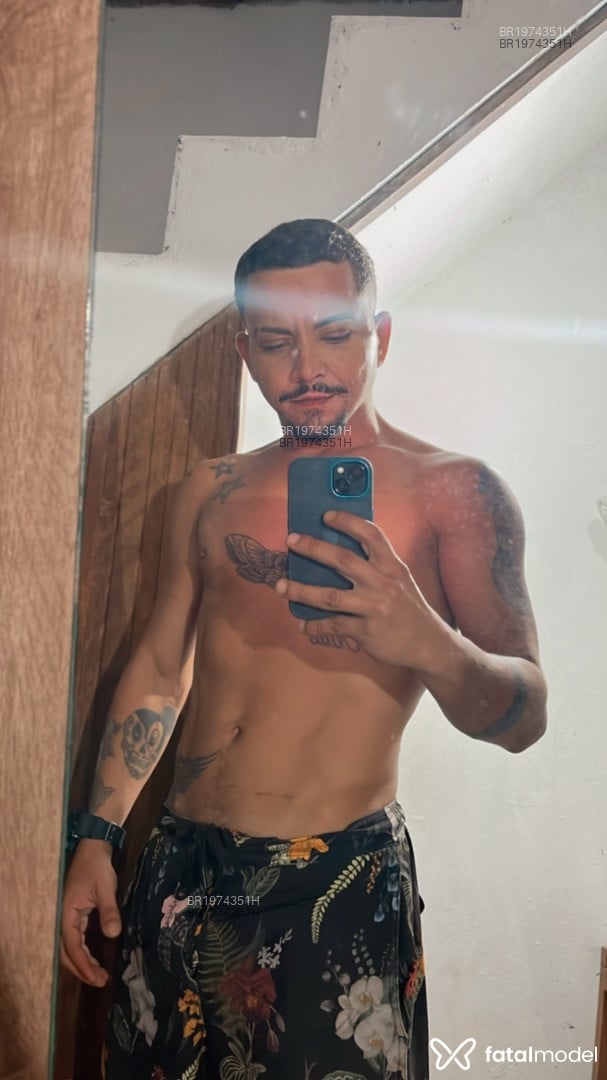 Acompanhante homem com cabelo castanho de olhos castanhos em Rio de Janeiro - Danillo Dias