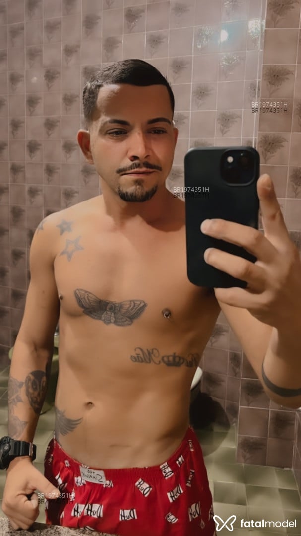 Acompanhante homem com cabelo castanho de olhos castanhos em Rio de Janeiro - Danillo Dias