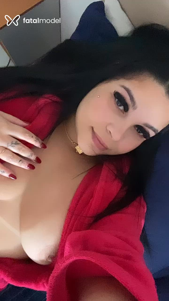Acompanhante mulher com cabelo castanho de olhos castanhos - Yasmin