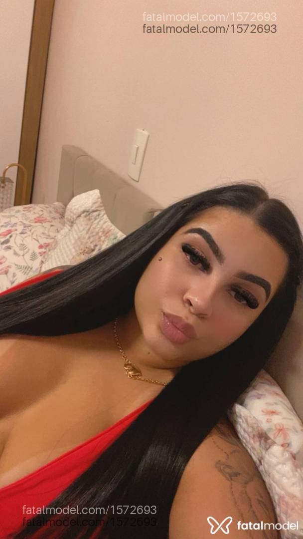 Acompanhante mulher com cabelo castanho de olhos castanhos em Caxias do Sul - Yasmin