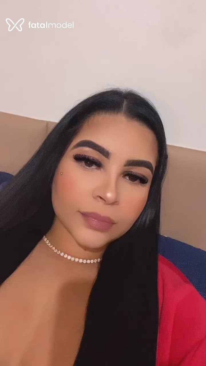 Acompanhante mulher com cabelo castanho de olhos castanhos - Yasmin Acompanhante mulher com cabelo castanho de olhos castanhos - Yasmin