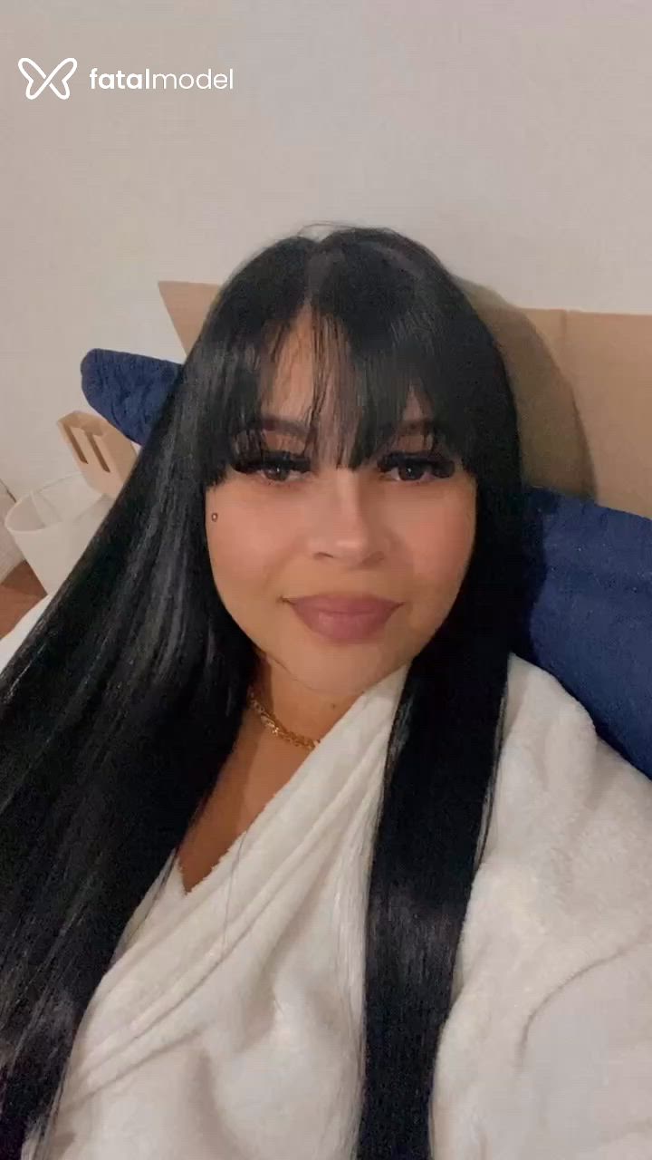 Acompanhante mulher com cabelo castanho de olhos castanhos - Yasmin