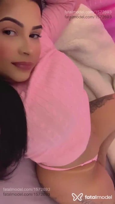 Acompanhante mulher com cabelo castanho de olhos castanhos em Caxias do Sul Acompanhante mulher com cabelo castanho de olhos castanhos em Caxias do Sul - Yasmin