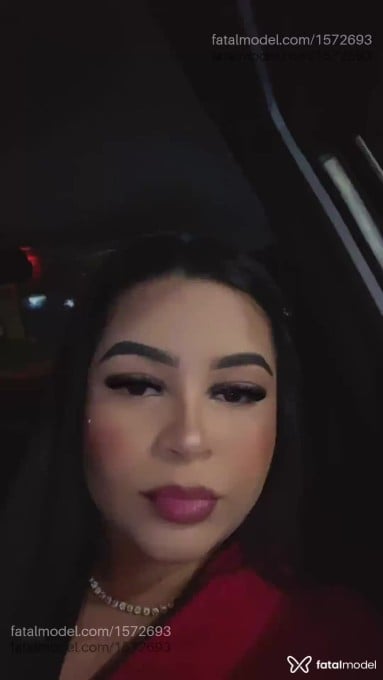 Acompanhante mulher com cabelo castanho de olhos castanhos em Caxias do Sul Acompanhante mulher com cabelo castanho de olhos castanhos em Caxias do Sul - Yasmin