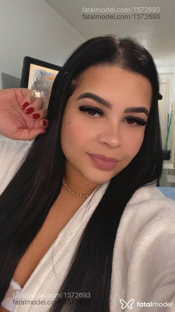 Acompanhante mulher com cabelo castanho de olhos castanhos - Yasmin