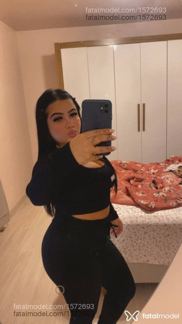 Acompanhante mulher com cabelo castanho de olhos castanhos em Caxias do Sul - Yasmin