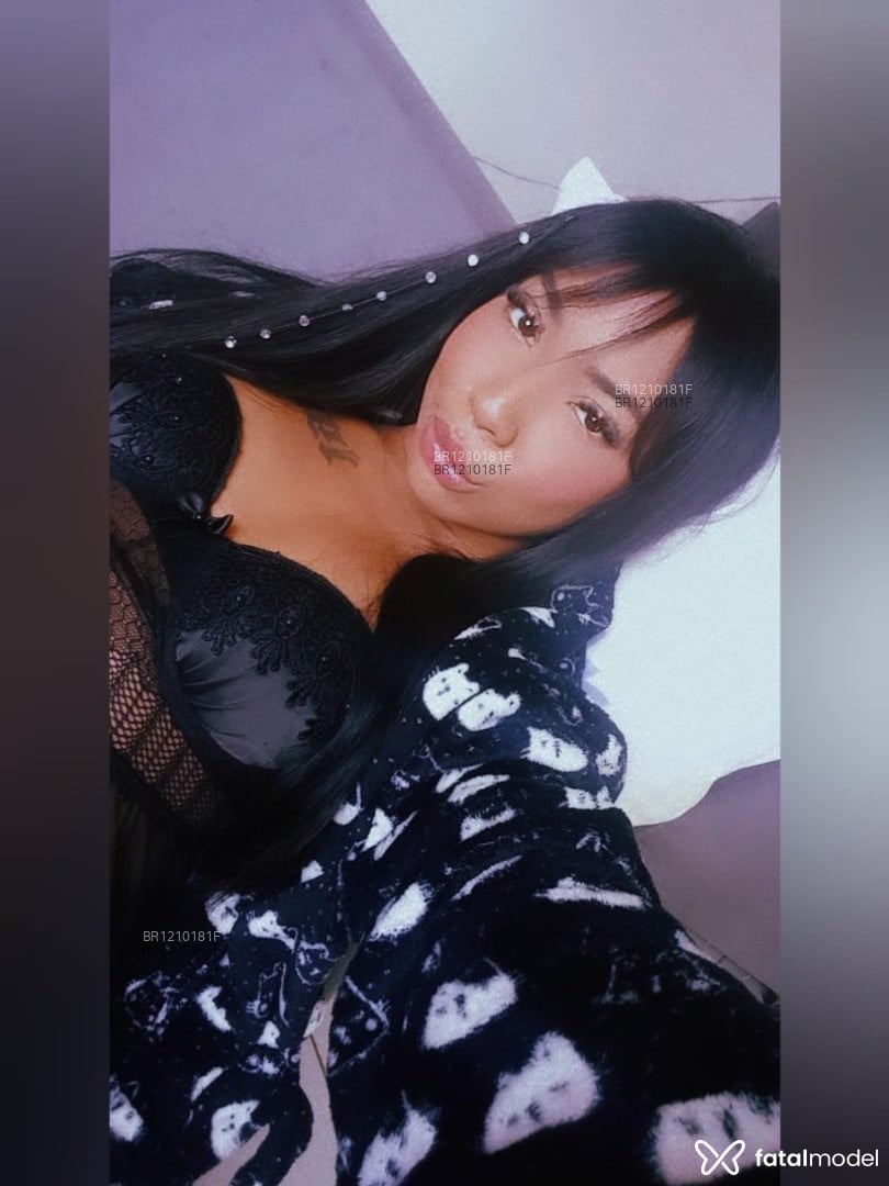 Acompanhante mulher com cabelo castanho de olhos castanhos em Botucatu - Julia Indinha