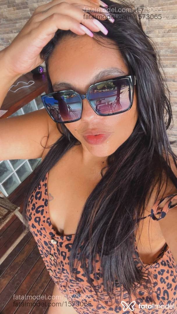 Acompanhante mulher morena (o) de olhos castanhos - Jéssica