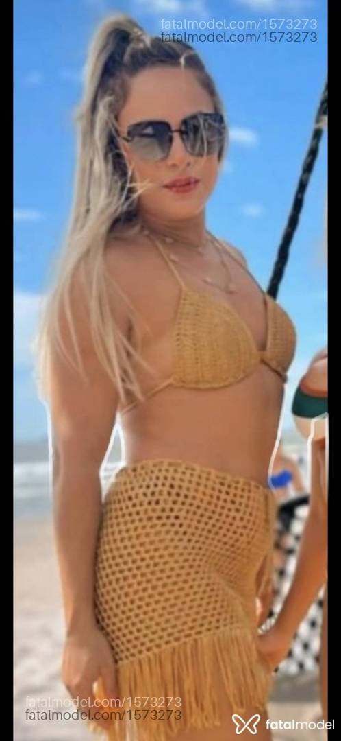 Acompanhante mulher loira (o) de olhos mel - Giovanna Mello