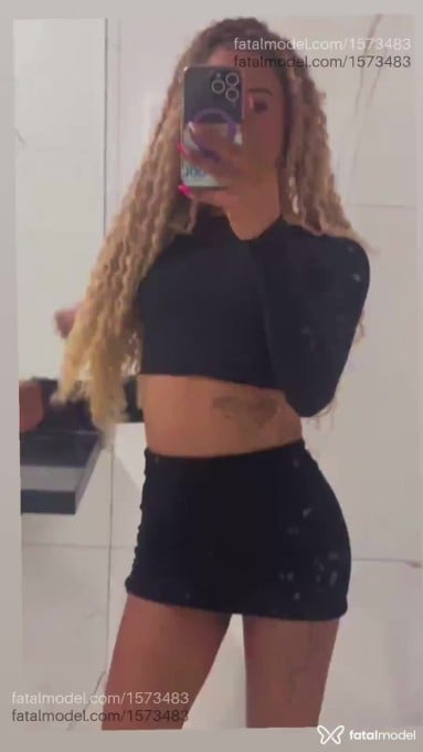 Acompanhante mulher trans morena (o) de olhos castanhos em São José do Rio Preto - BiBy
