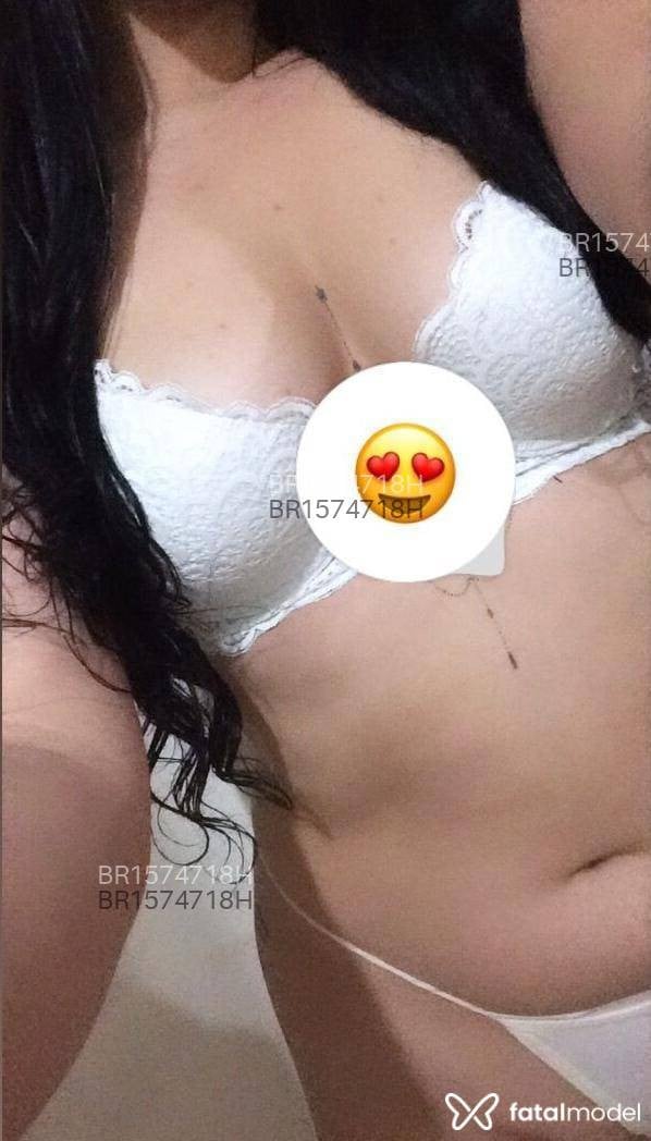 Acompanhante mulher morena (o) de olhos verdes em Pelotas - Shamanta Ribeiro