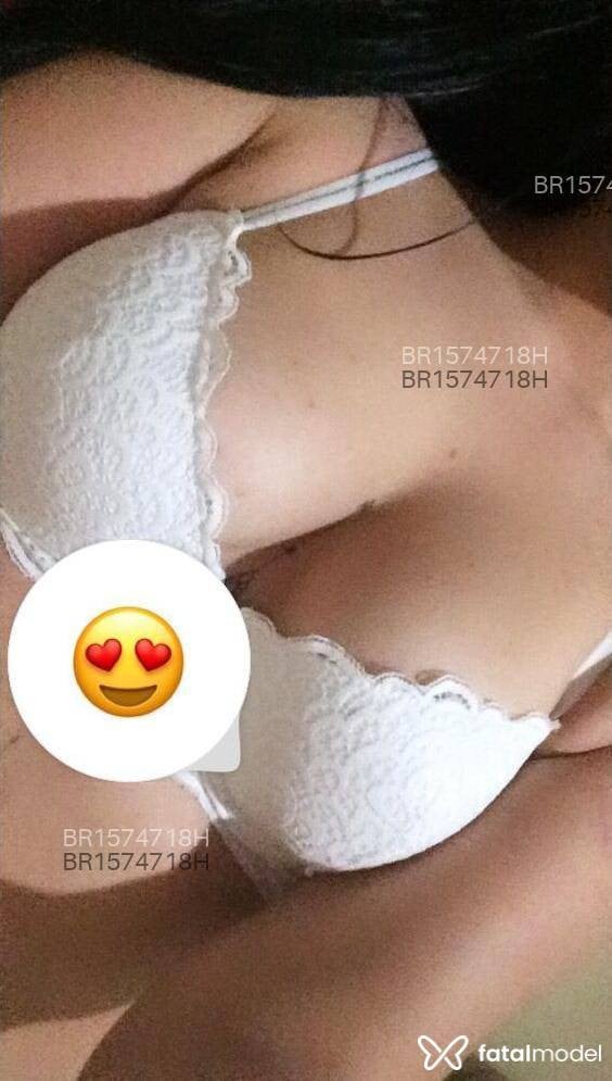 Acompanhante mulher morena (o) de olhos verdes em Pelotas - Shamanta Ribeiro