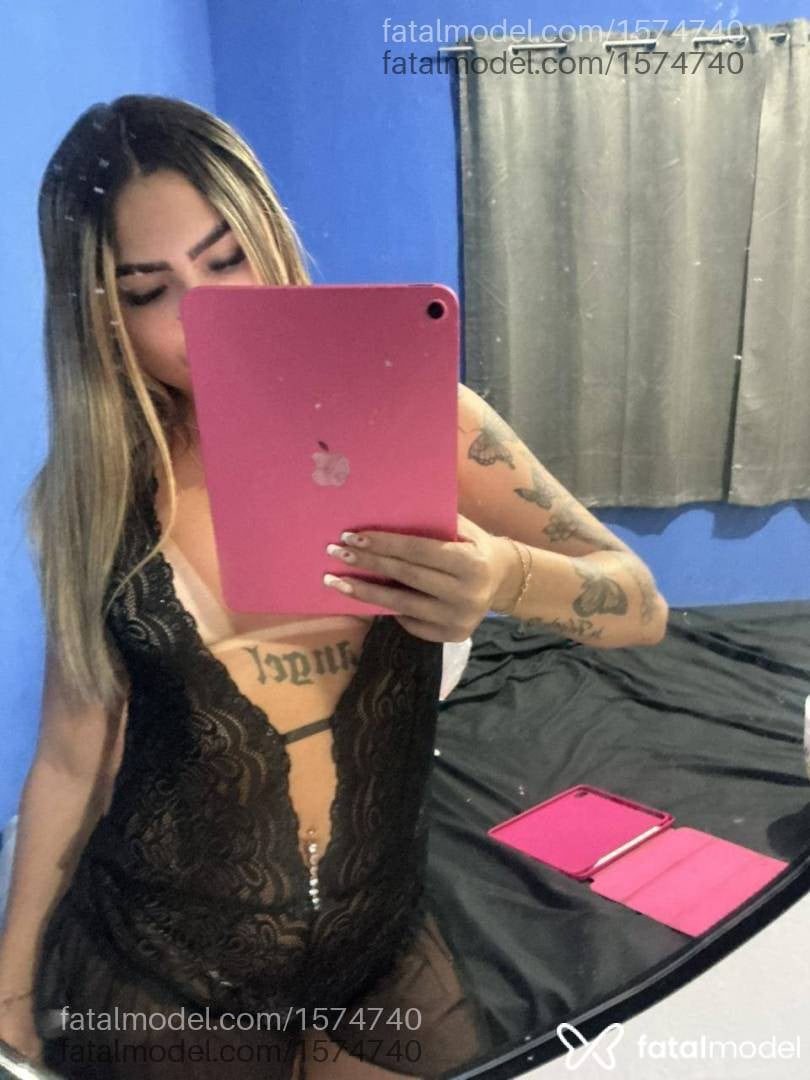 Acompanhante mulher loira (o) de olhos castanhos em Poços de Caldas - Barbiee