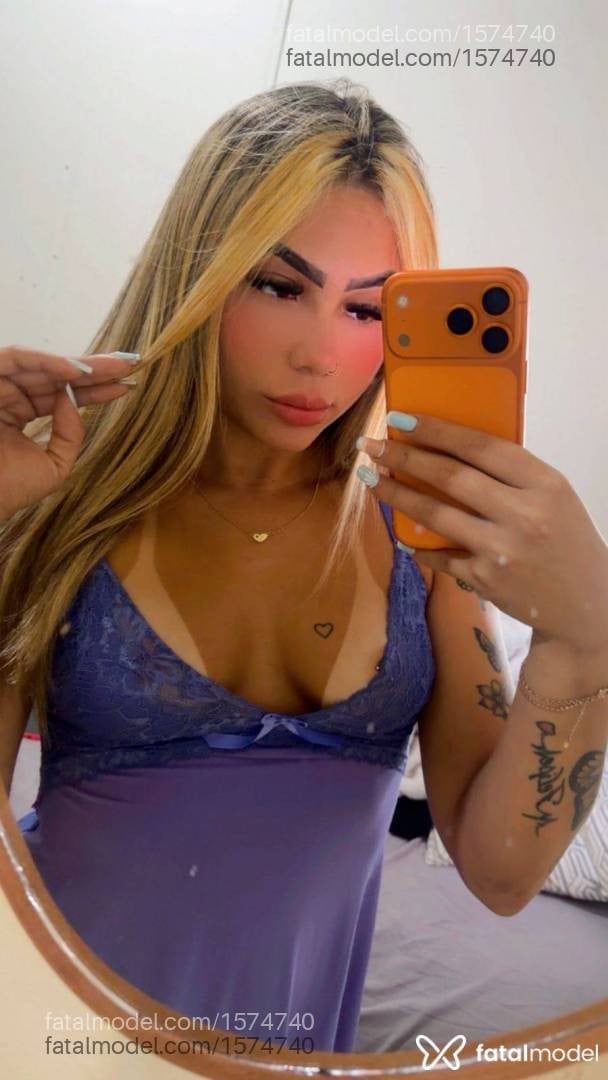 Acompanhante mulher loira (o) de olhos castanhos em Alfenas - Barbiee