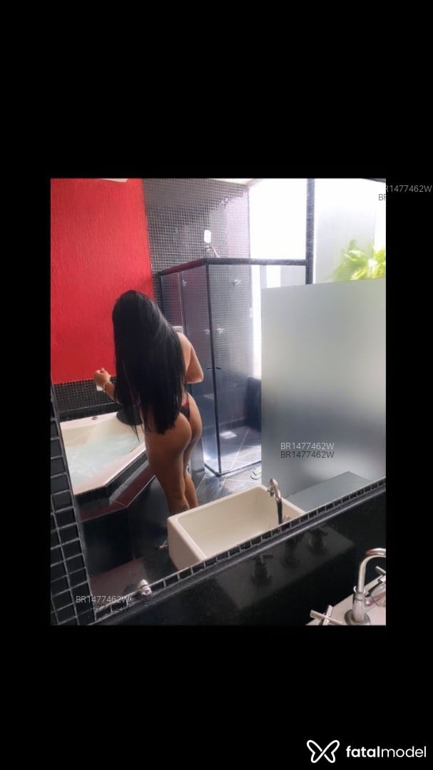 Acompanhante mulher morena (o) de olhos castanhos em Timóteo Acompanhante mulher morena (o) de olhos castanhos em Timóteo - Lívia