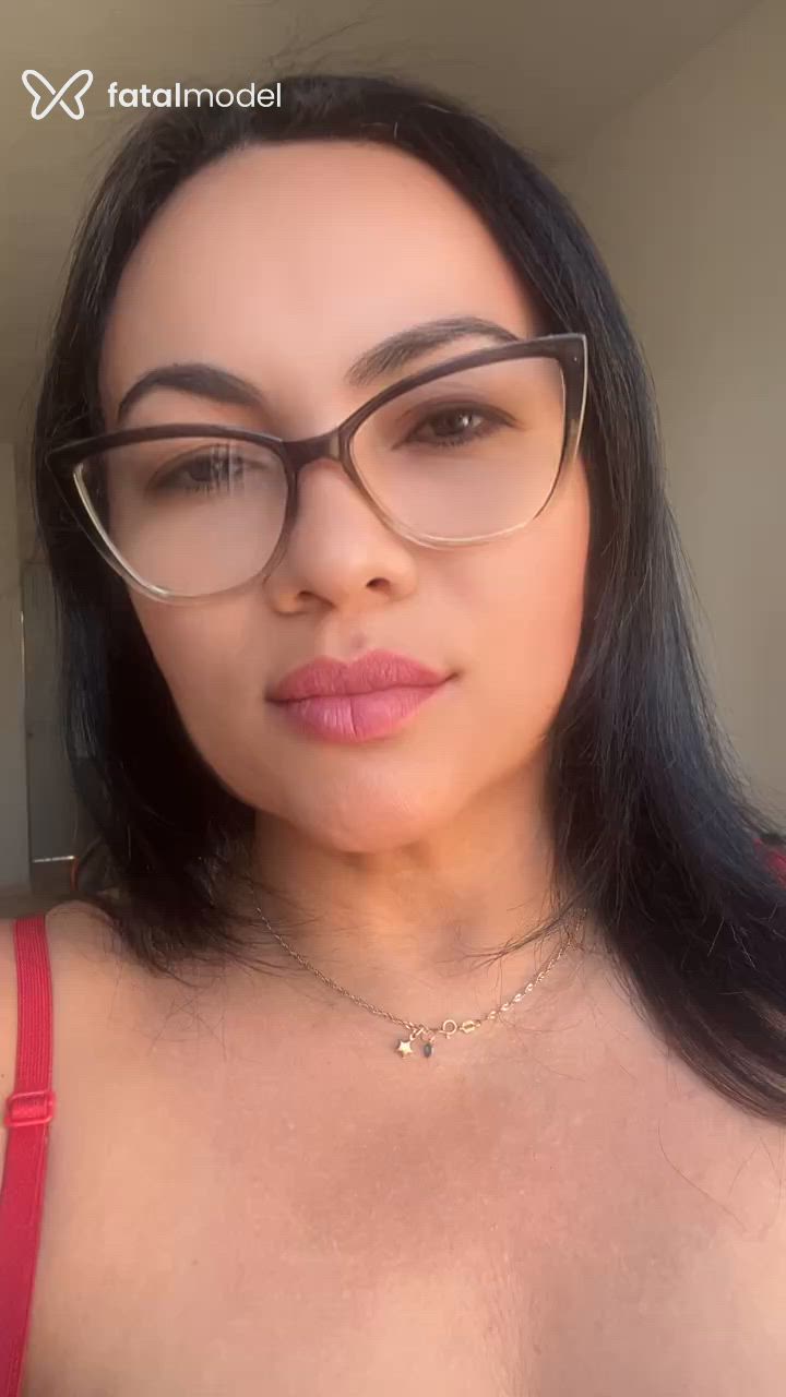 Acompanhante mulher morena (o) de olhos castanhos - Alice Bonelli