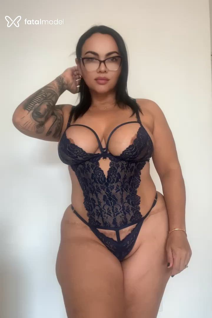 Acompanhante mulher morena (o) de olhos castanhos - Alice Bonelli