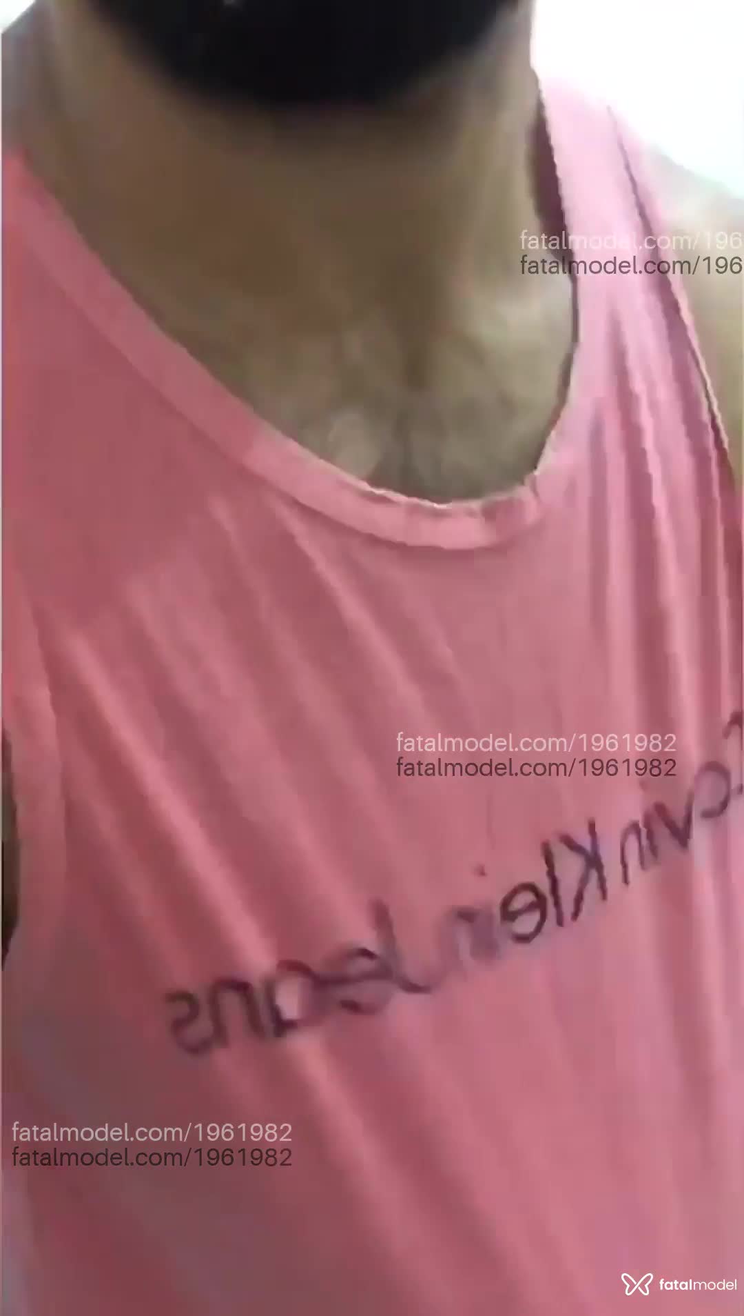 Acompanhante homem com cabelo castanho de olhos mel em Sobral Acompanhante homem com cabelo castanho de olhos mel em Sobral - Dante Rios