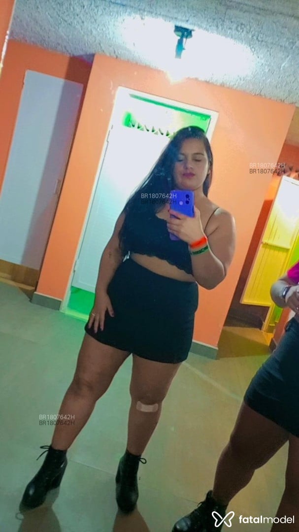 Acompanhante mulher morena (o) de olhos castanhos em Blumenau - Talyta Mello