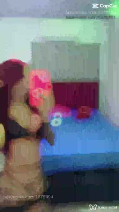Acompanhante mulher trans ruiva (o) de olhos mel em Rondonópolis - Moranguinhooo