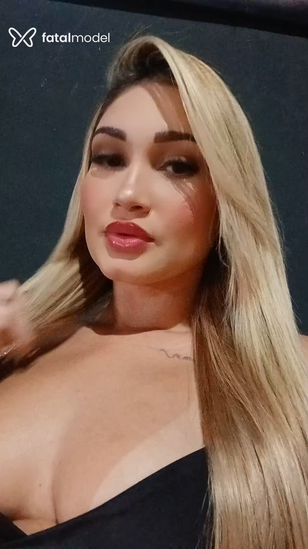 Acompanhante mulher loira (o) de olhos castanhos em Cocalinho Acompanhante mulher loira (o) de olhos castanhos em Cocalinho - Talita