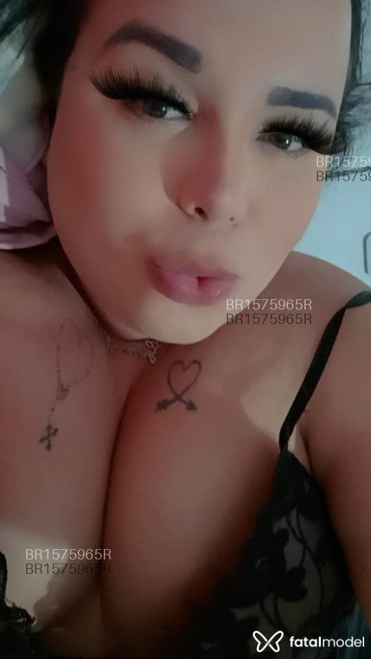 Acompanhante mulher trans com cabelo castanho de olhos pretos em Pranchita - Angel