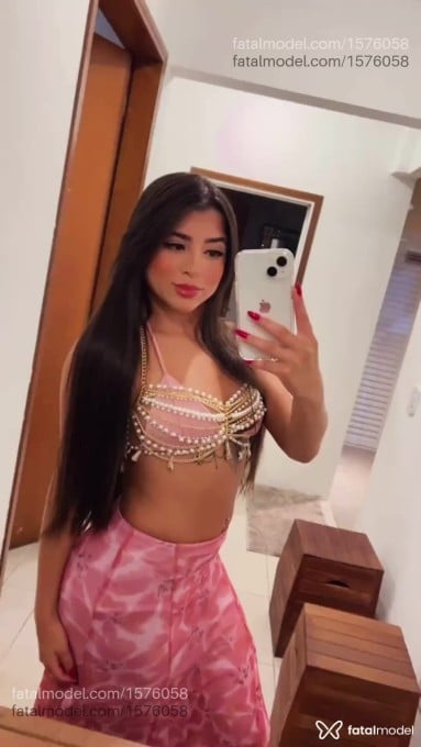 Acompanhante mulher com cabelo castanho de olhos castanhos em Brasília - Babygirl