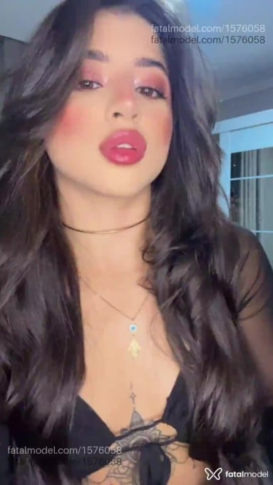 Acompanhante mulher com cabelo castanho de olhos castanhos em Brasília - Babygirl