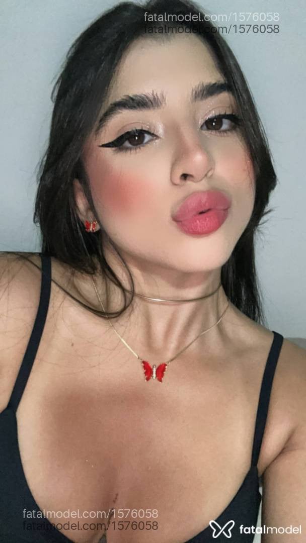Acompanhante mulher com cabelo castanho de olhos castanhos em Brasília - Babygirl