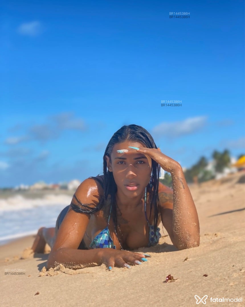 Acompanhante travesti com cabelo colorido de olhos pretos em João Pessoa Acompanhante travesti com cabelo colorido de olhos pretos em João Pessoa - Ayalla