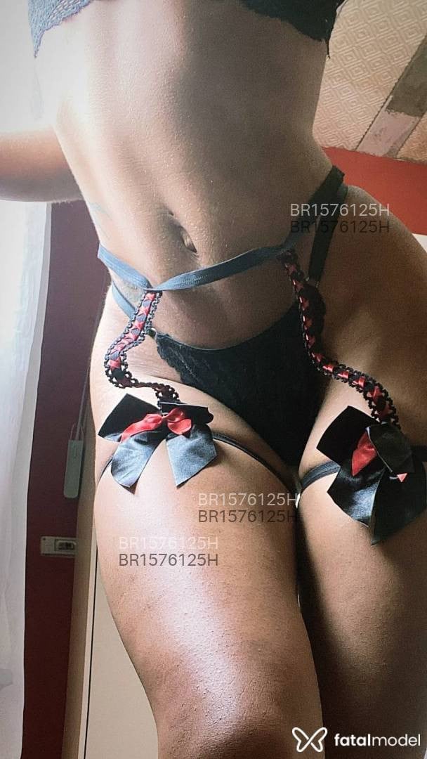 Acompanhante mulher morena (o) de olhos castanhos em Virtual - Bela Albuquerque