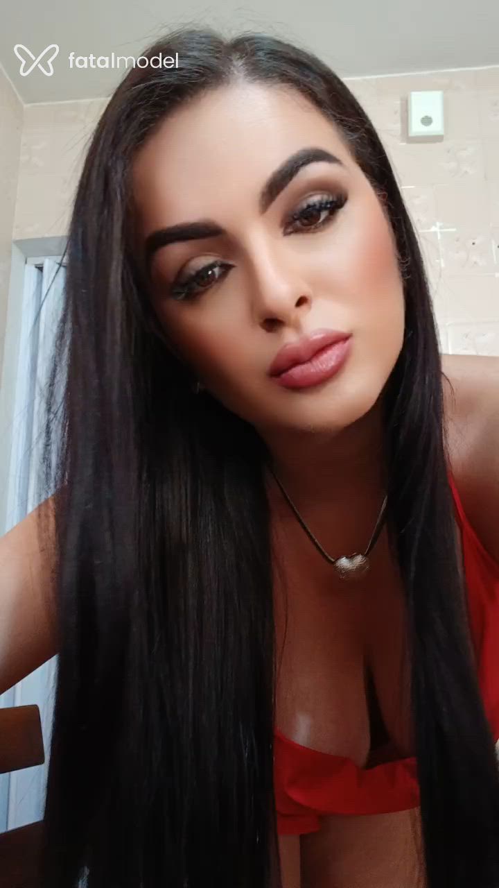 Acompanhante mulher morena (o) de olhos castanhos em Nova Friburgo Acompanhante mulher morena (o) de olhos castanhos em Nova Friburgo - Melissa pitanga