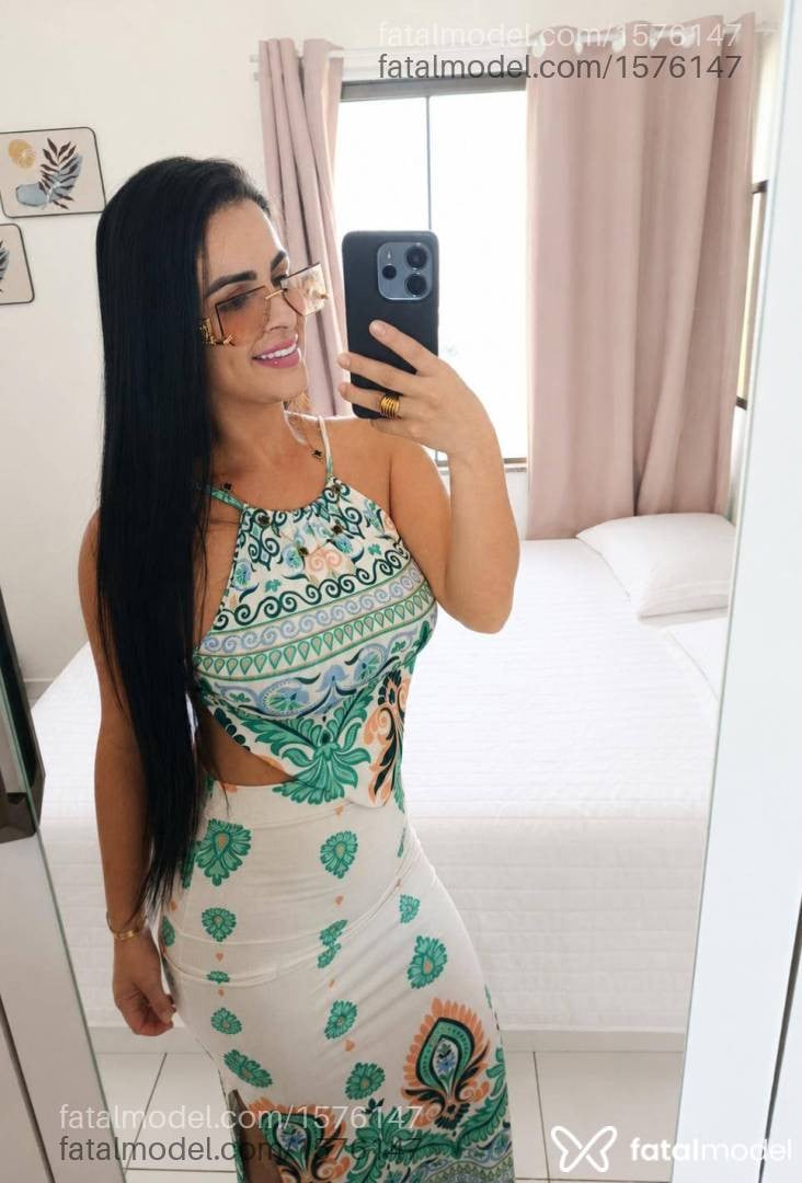 Acompanhante mulher morena (o) de olhos castanhos - Melissa pitanga