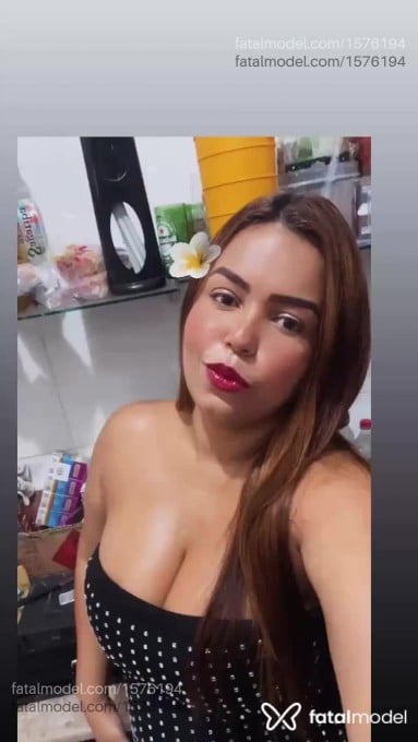 Acompanhante mulher com cabelo castanho de olhos castanhos em Aracruz Acompanhante mulher com cabelo castanho de olhos castanhos em Aracruz - Milena
